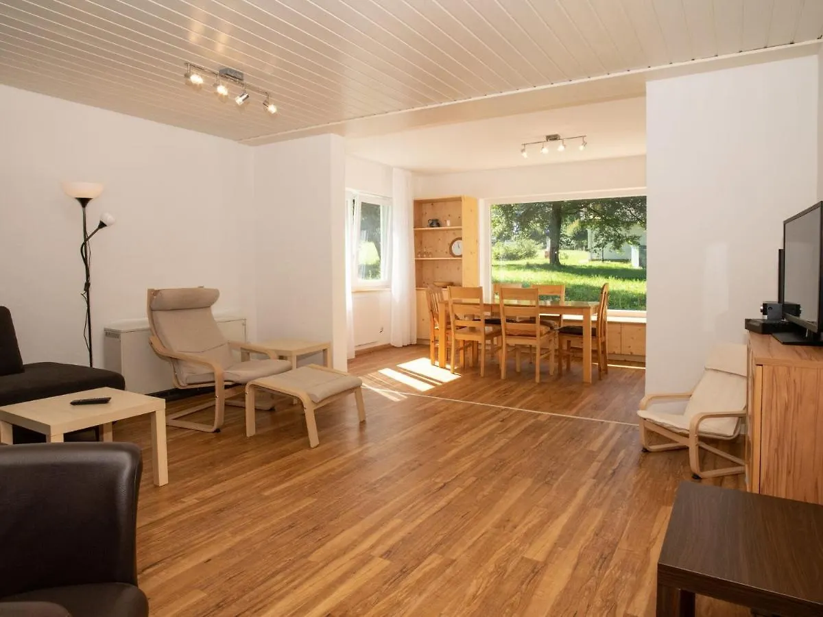 Beautiful Holiday Home With Shared Pool Nesselwang