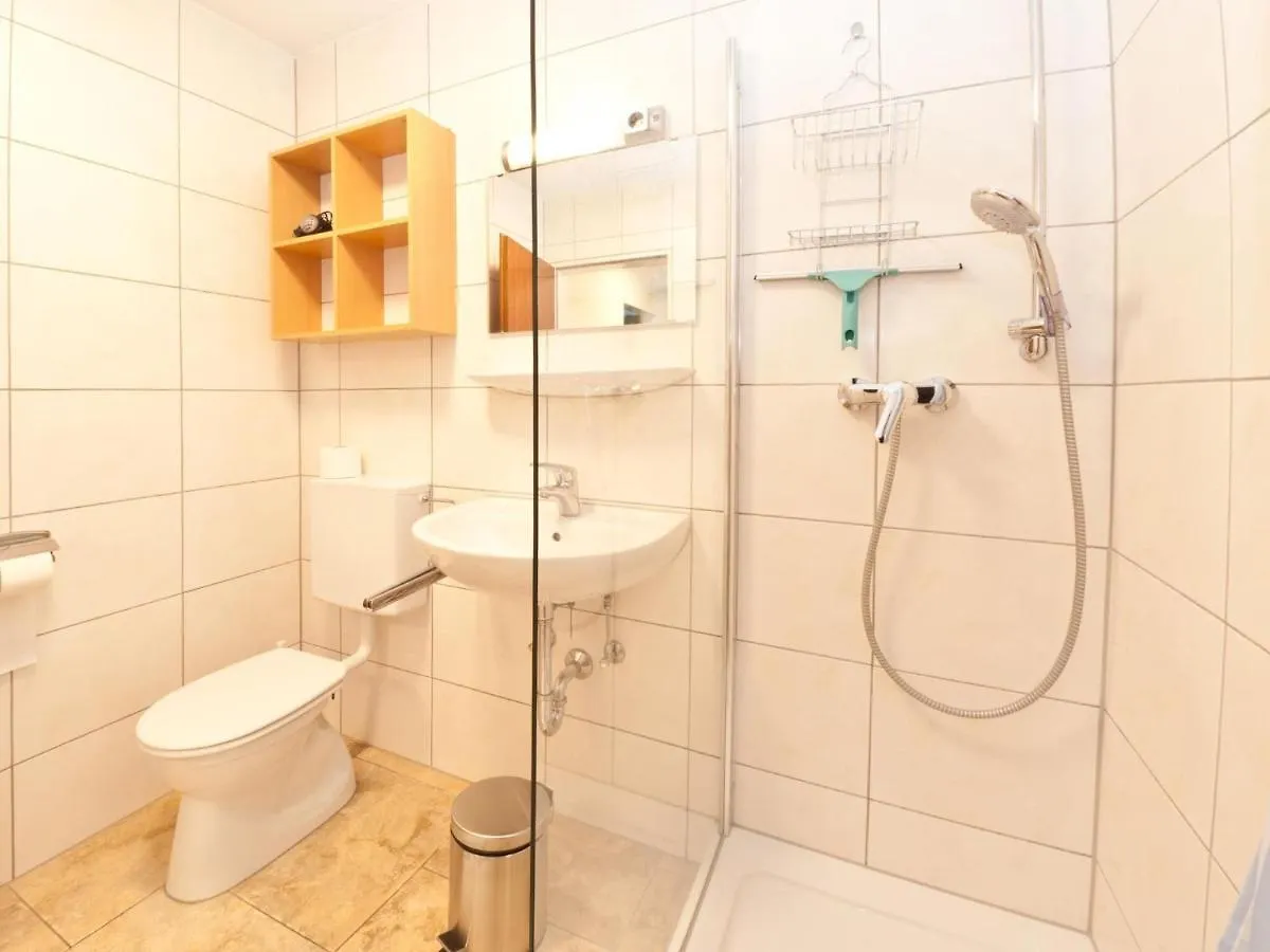 Beautiful Holiday Home With Shared Pool Nesselwang