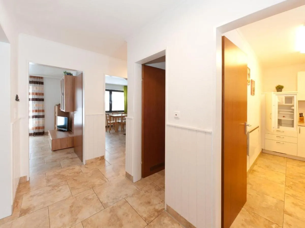 Beautiful Holiday Home With Shared Pool Nesselwang